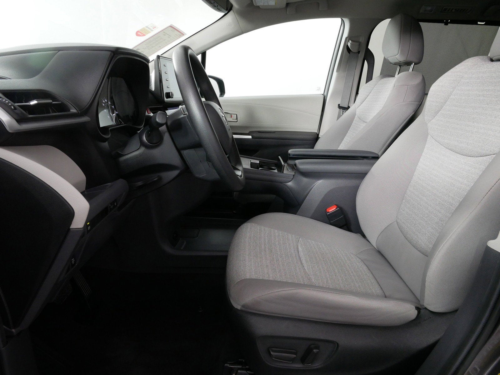 2024 Toyota Sienna LE AWD *CLEAN CARFAX, 1 OWNER!*