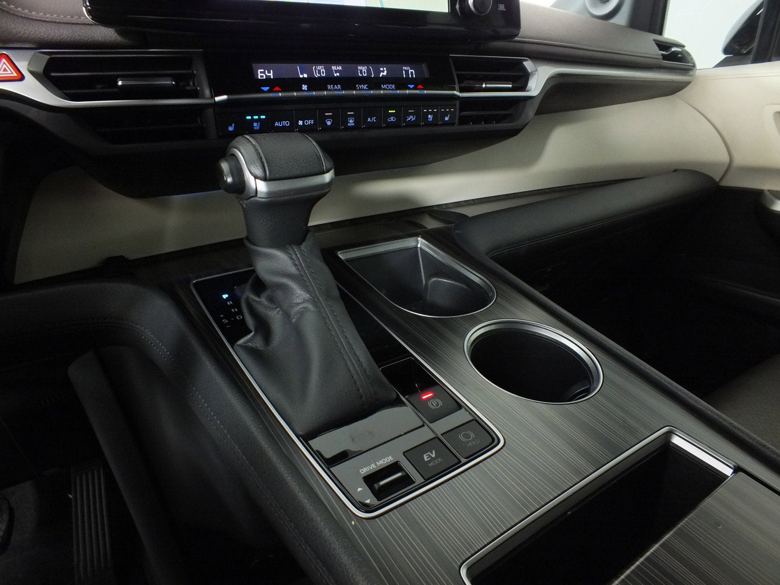 2023 Toyota Sienna Platinum Hybrid *1-OWNER*