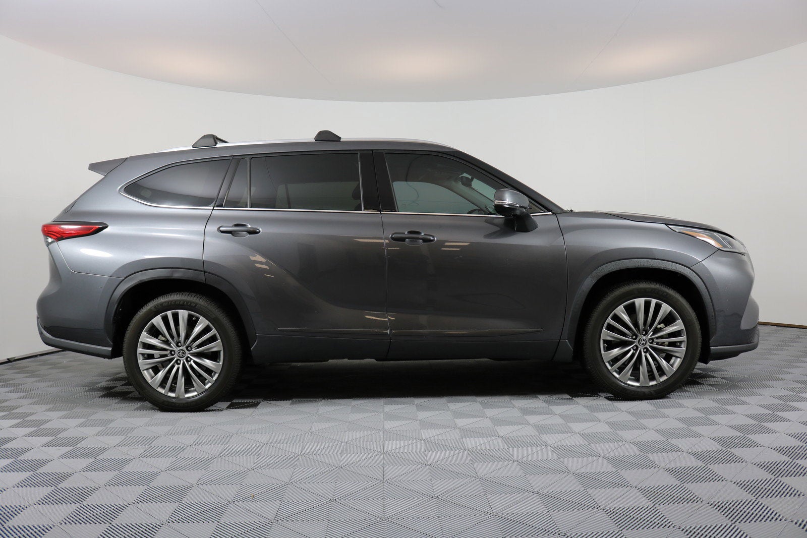 2021 Toyota Highlander Platinum *1-OWNER*