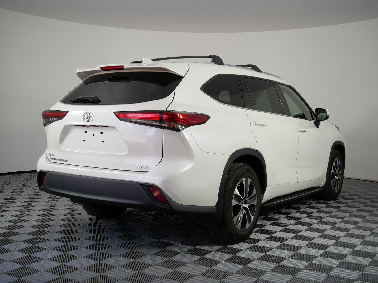 2020 Toyota Highlander XLE FWD *1 OWNER!*