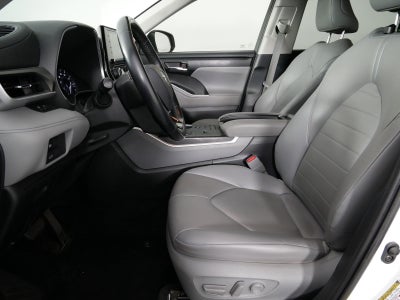 2020 Toyota Highlander XLE FWD *1 OWNER!*