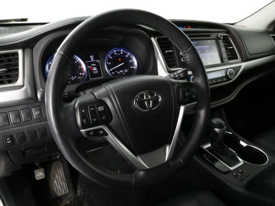 2015 Toyota Highlander XLE AWD *1-OWNER, CLEAN CARFAX!*