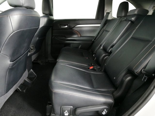 2015 Toyota Highlander XLE AWD *1-OWNER, CLEAN CARFAX!*