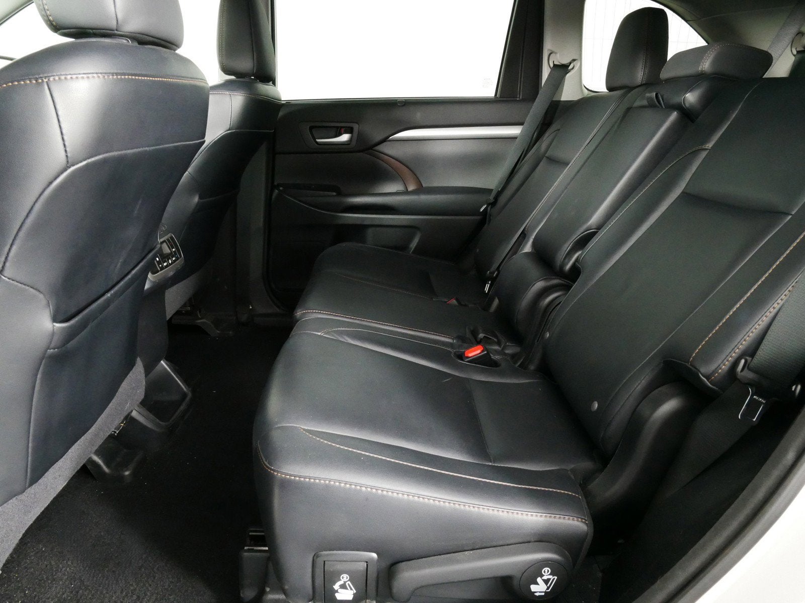 2015 Toyota Highlander XLE AWD *1-OWNER, CLEAN CARFAX!*