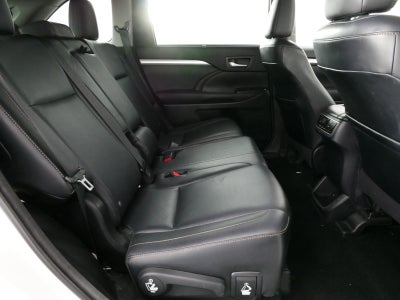 2015 Toyota Highlander XLE AWD *1-OWNER, CLEAN CARFAX!*