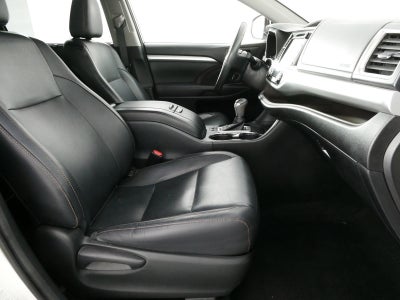 2015 Toyota Highlander XLE AWD *1-OWNER, CLEAN CARFAX!*