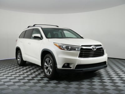2015 Toyota Highlander XLE AWD *1-OWNER, CLEAN CARFAX!*