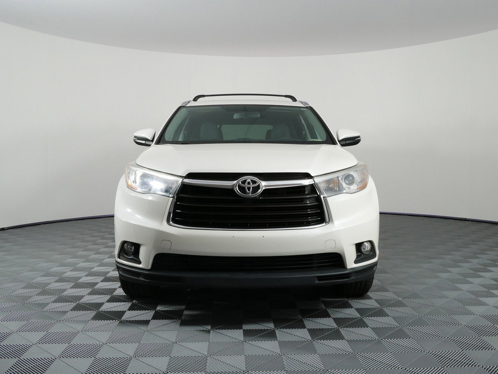 2015 Toyota Highlander XLE AWD *1-OWNER, CLEAN CARFAX!*