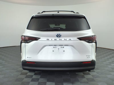 2025 Toyota Sienna XLE Hybrid *1-OWNER*