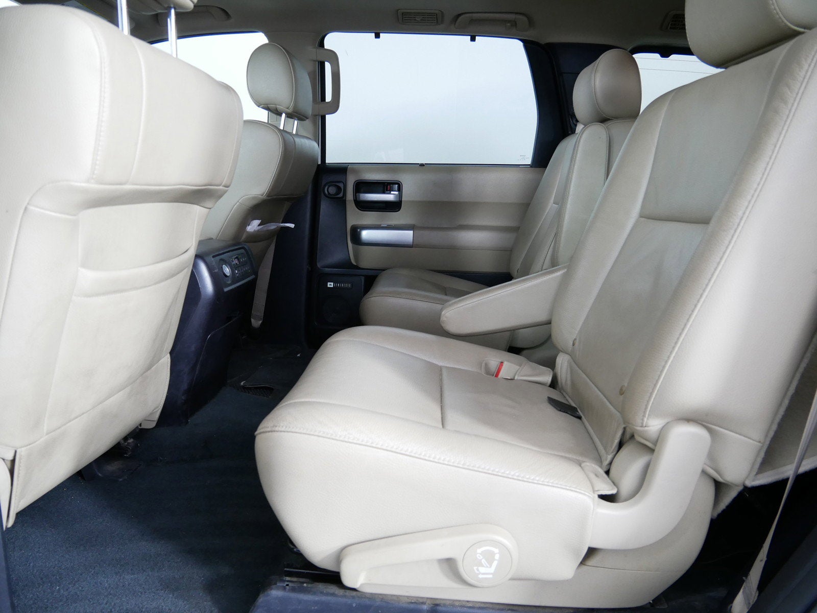 2018 Toyota Sequoia Limited 4WD *WELL MAINTAINED!*