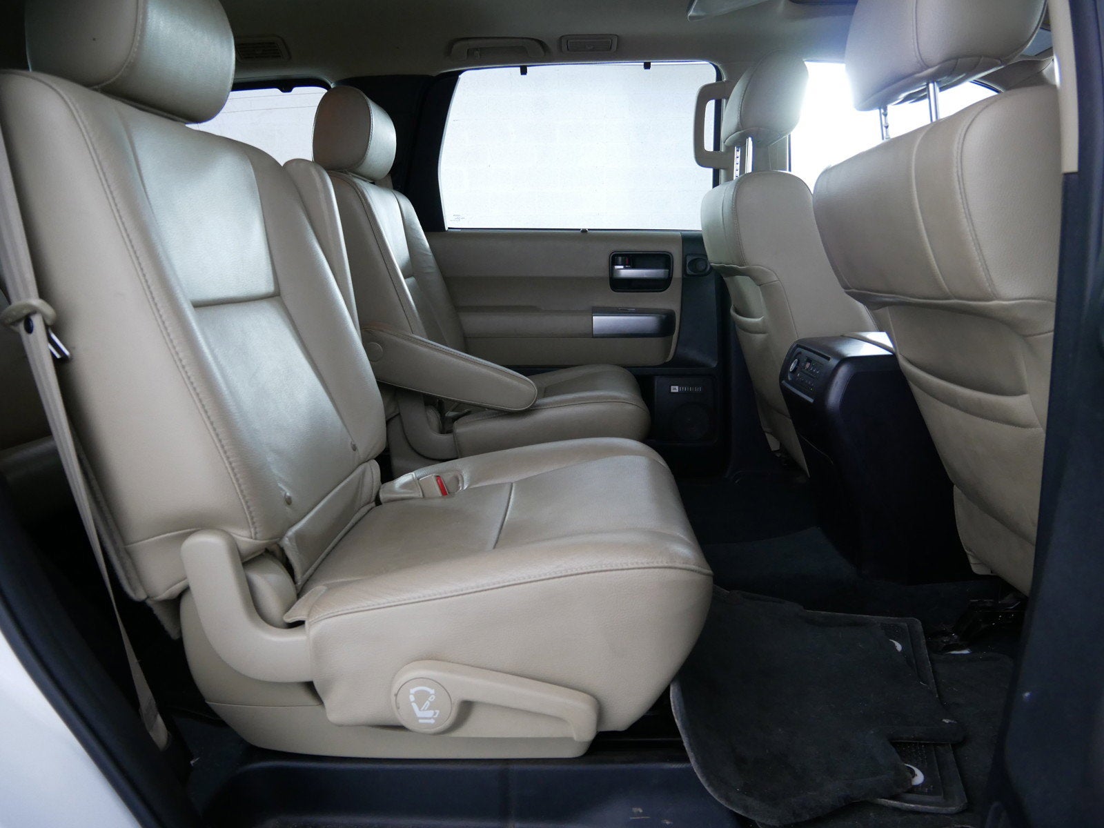 2018 Toyota Sequoia Limited 4WD *WELL MAINTAINED!*