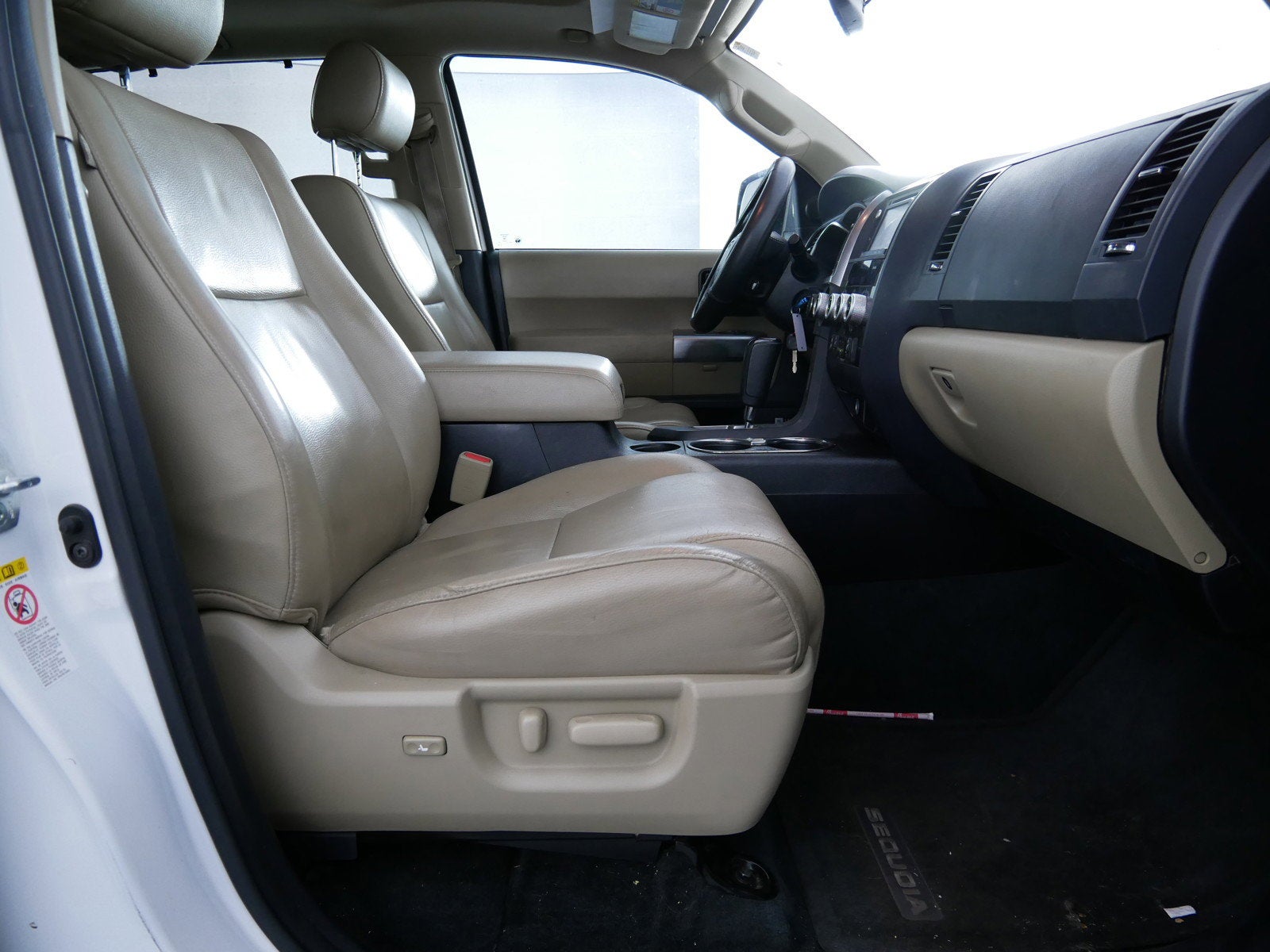 2018 Toyota Sequoia Limited 4WD *WELL MAINTAINED!*