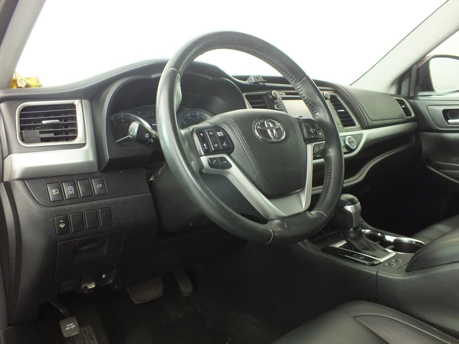 2017 Toyota Highlander XLE AWD *CLEAN CARFAX*