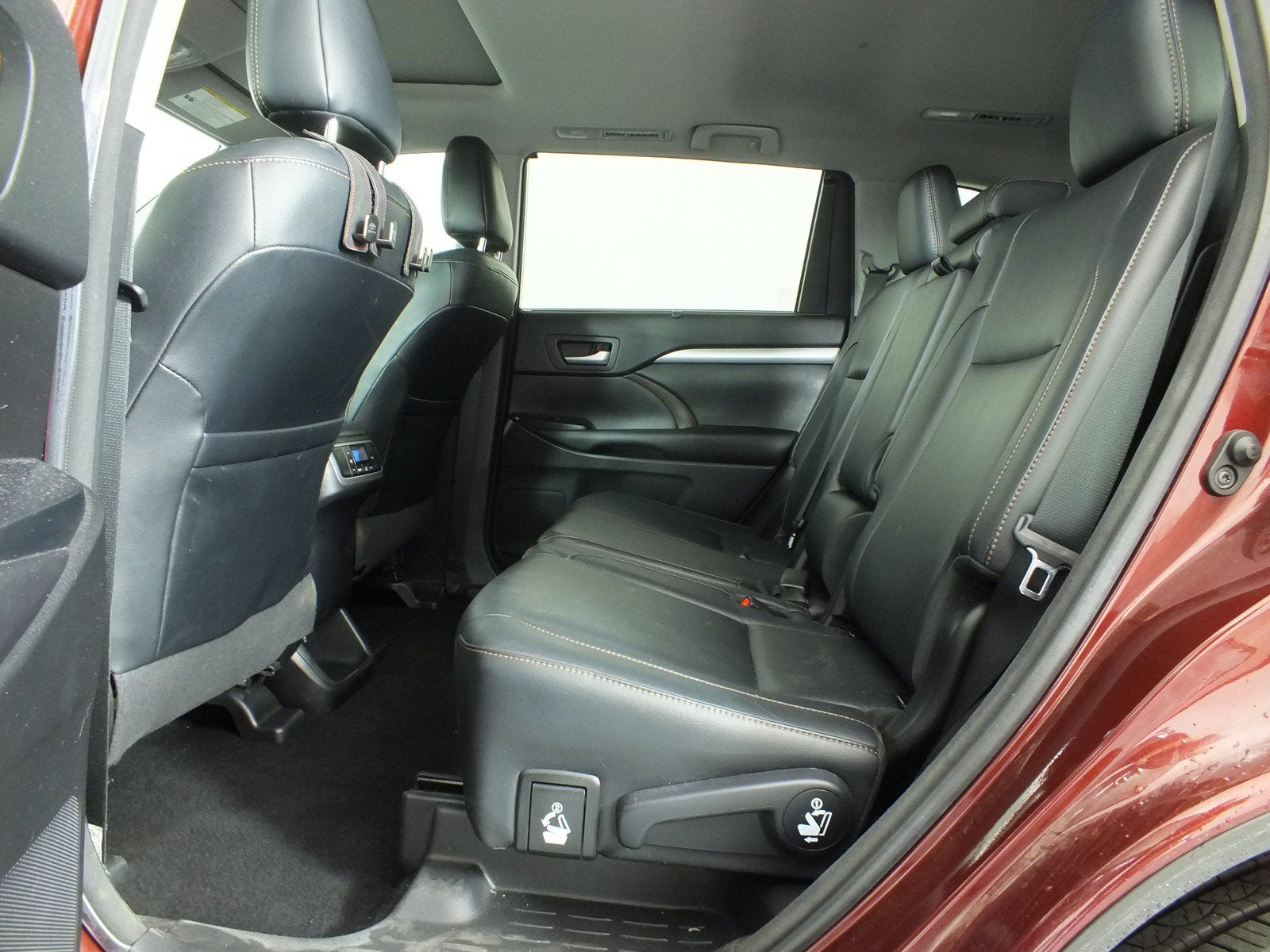 2017 Toyota Highlander XLE AWD *CLEAN CARFAX*