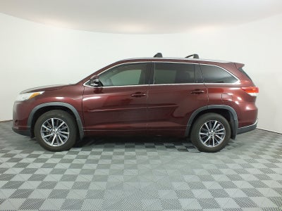 2017 Toyota Highlander XLE AWD *CLEAN CARFAX*