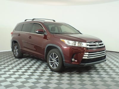 2017 Toyota Highlander XLE AWD *CLEAN CARFAX*