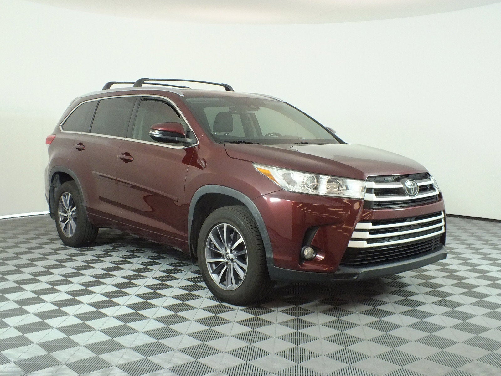 2017 Toyota Highlander XLE AWD *CLEAN CARFAX*