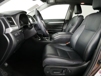 2017 Toyota Highlander XLE AWD *CLEAN CARFAX!*