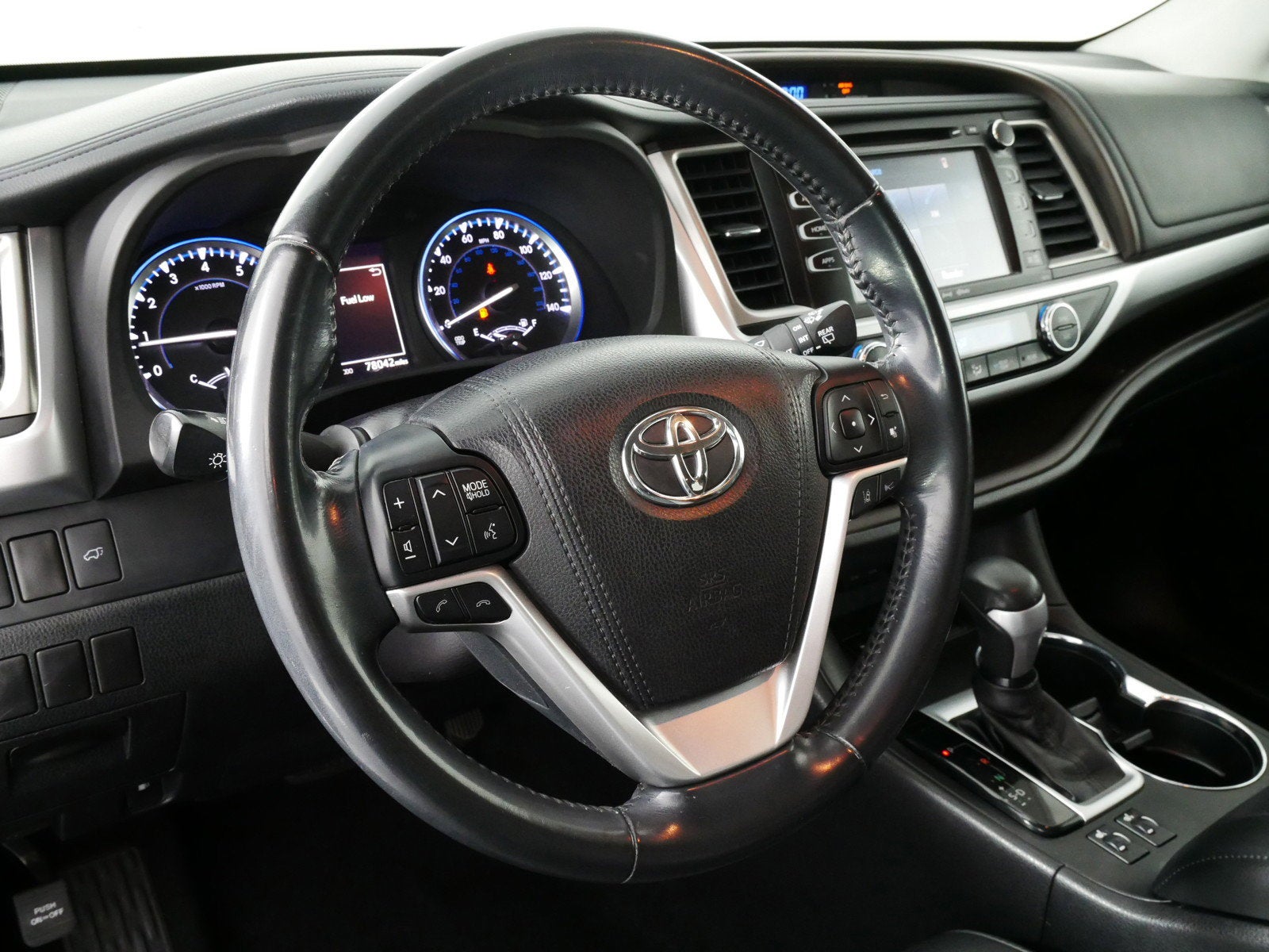 2017 Toyota Highlander XLE AWD *CLEAN CARFAX!*