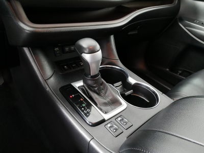 2017 Toyota Highlander XLE AWD *CLEAN CARFAX!*