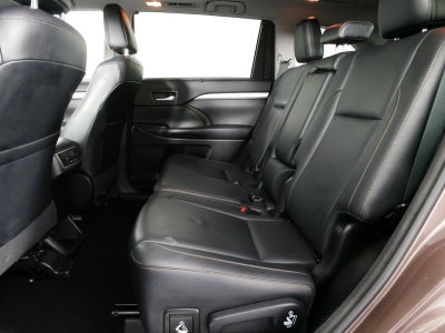 2017 Toyota Highlander XLE AWD *CLEAN CARFAX!*
