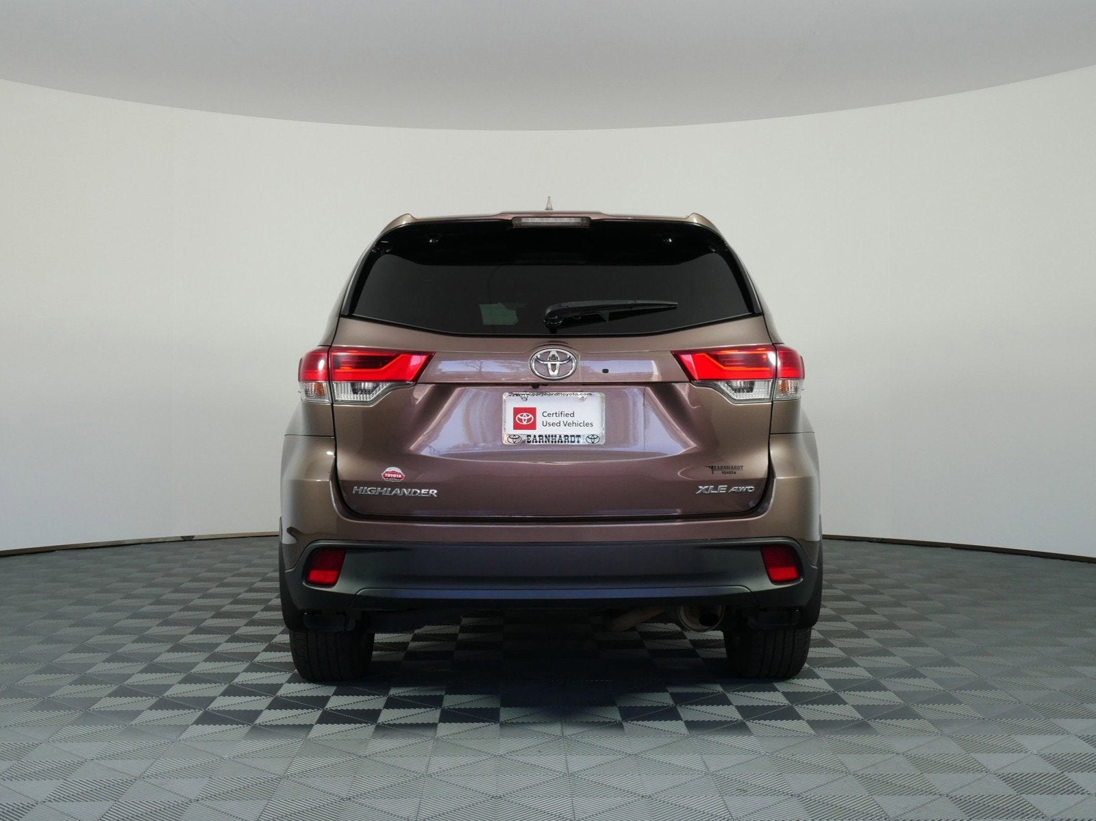 2017 Toyota Highlander XLE AWD *CLEAN CARFAX!*