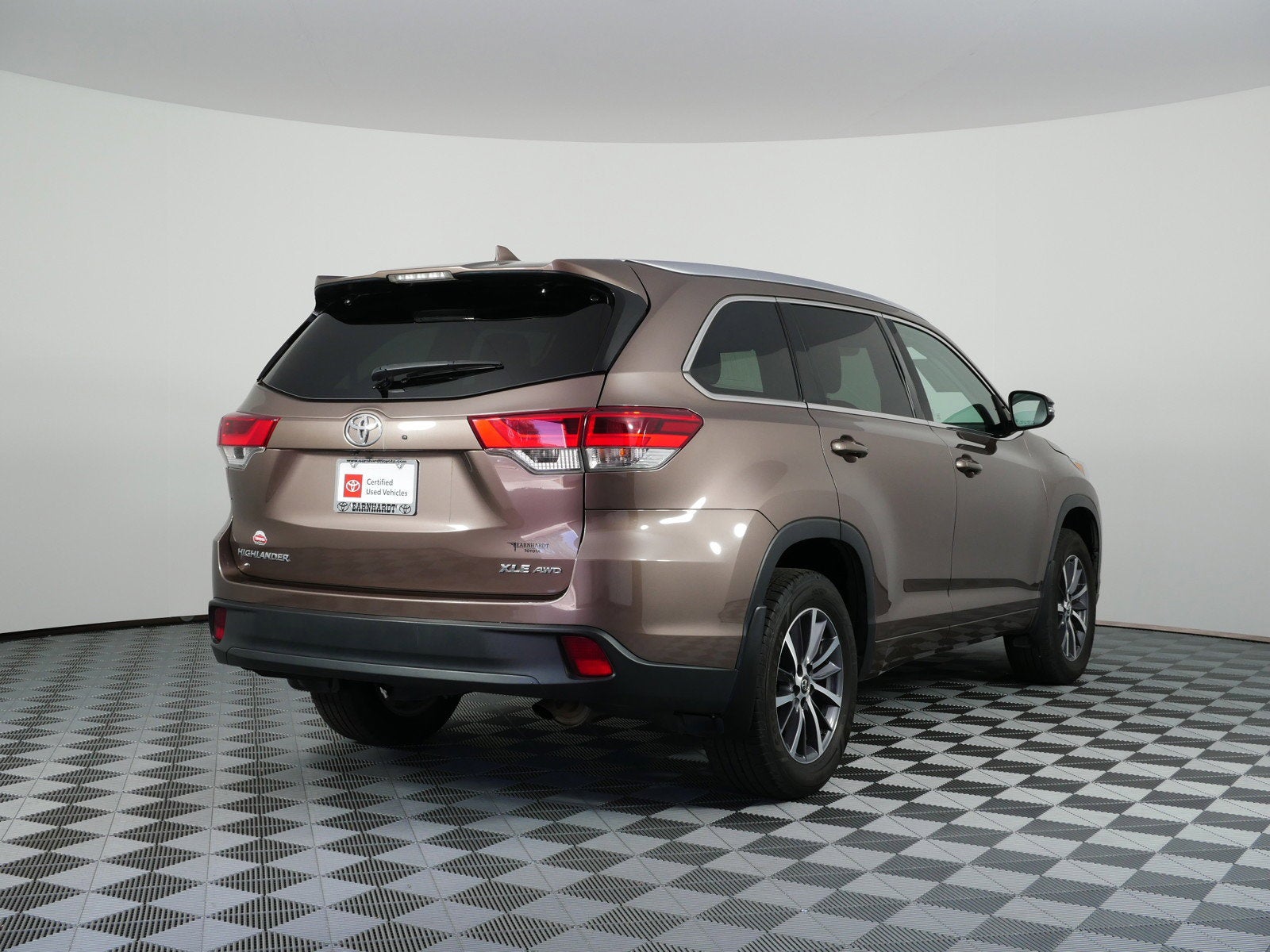 2017 Toyota Highlander XLE AWD *CLEAN CARFAX!*