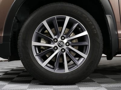 2017 Toyota Highlander XLE AWD *CLEAN CARFAX!*