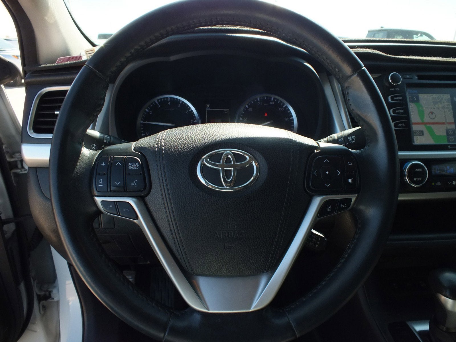 2017 Toyota Highlander SE AWD *ROOMY!*