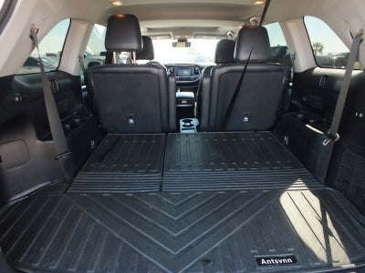 2017 Toyota Highlander SE AWD *ROOMY!*