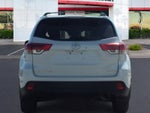 2017 Toyota Highlander SE AWD *ROOMY!*