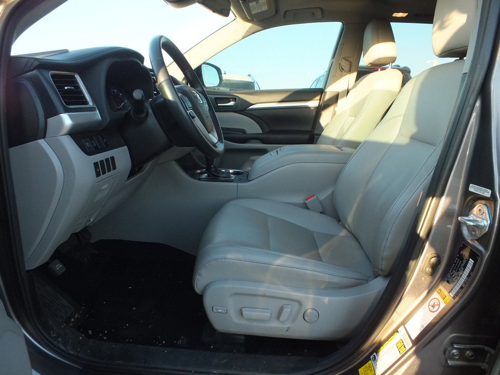 2019 Toyota Highlander XLE AWD *1-OWNER*