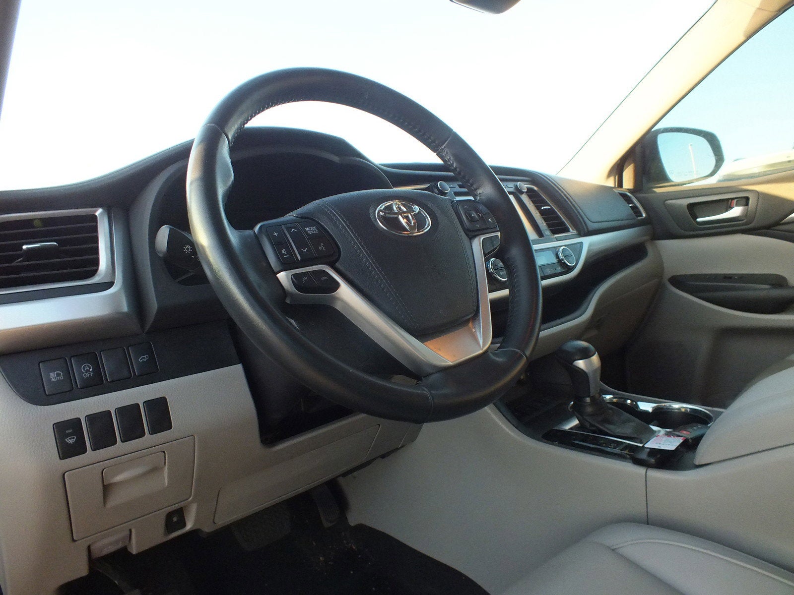 2019 Toyota Highlander XLE AWD *1-OWNER*
