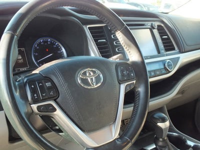 2019 Toyota Highlander XLE AWD *1-OWNER*