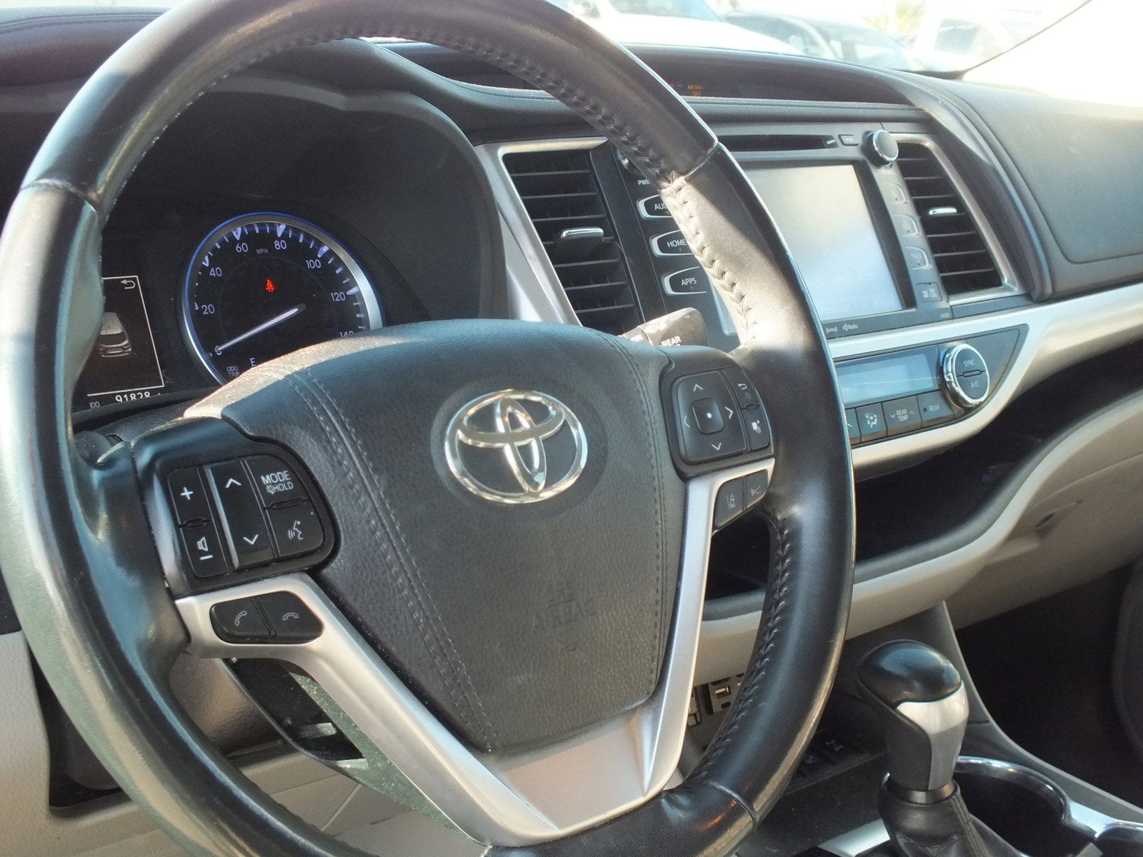 2019 Toyota Highlander XLE AWD *1-OWNER*