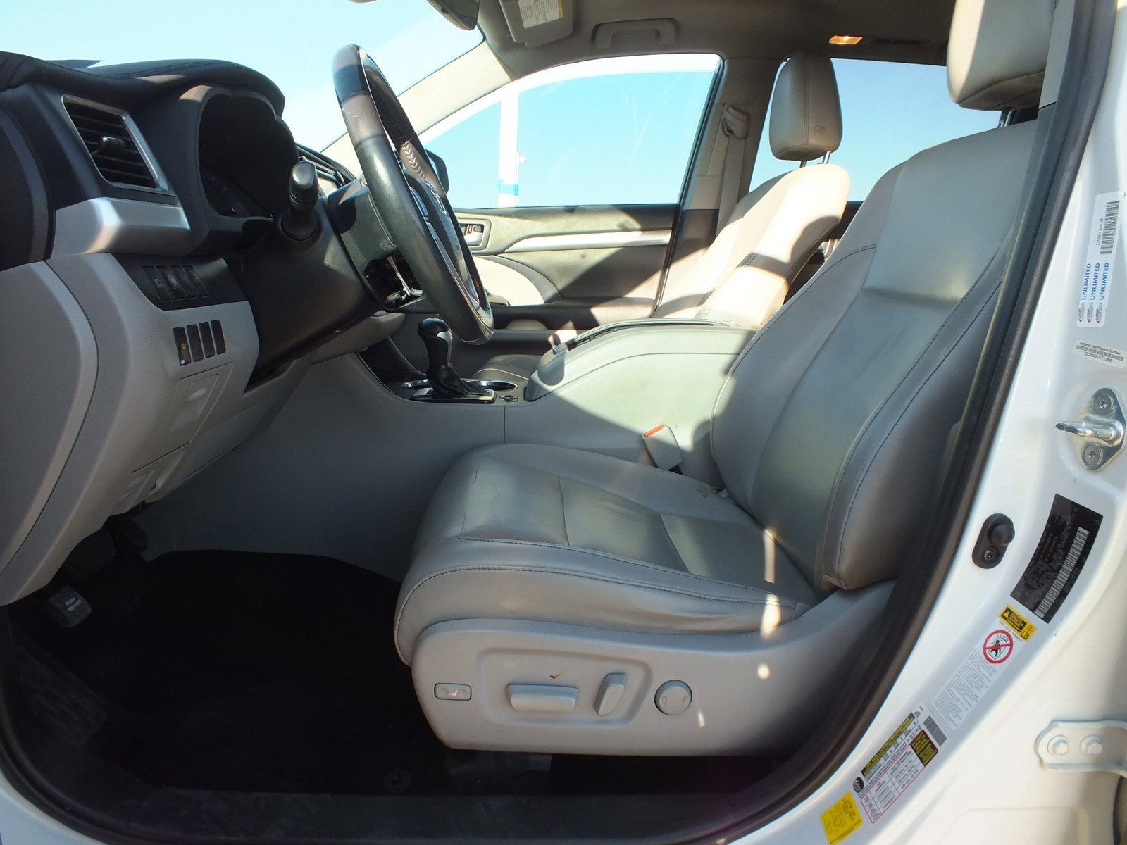 2019 Toyota Highlander XLE AWD *1-OWNER*