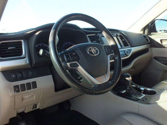 2019 Toyota Highlander XLE AWD *1-OWNER*