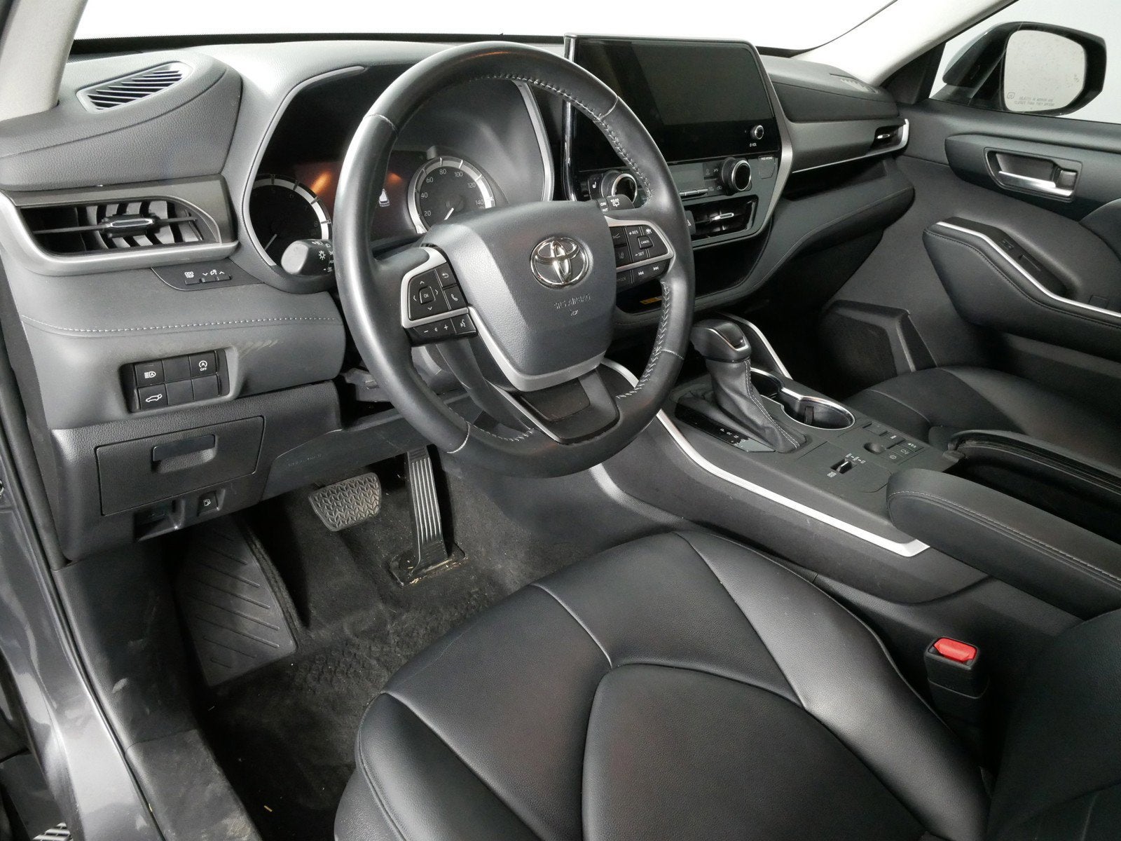 2023 Toyota Highlander XLE FWD *1 OWNER!*