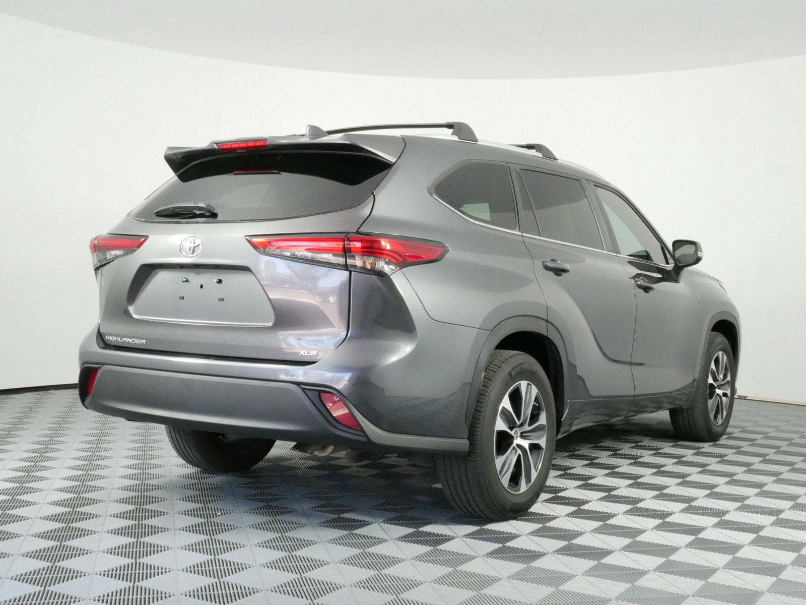 2023 Toyota Highlander XLE FWD *1 OWNER!*