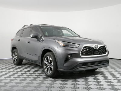 2023 Toyota Highlander XLE FWD *1 OWNER!*