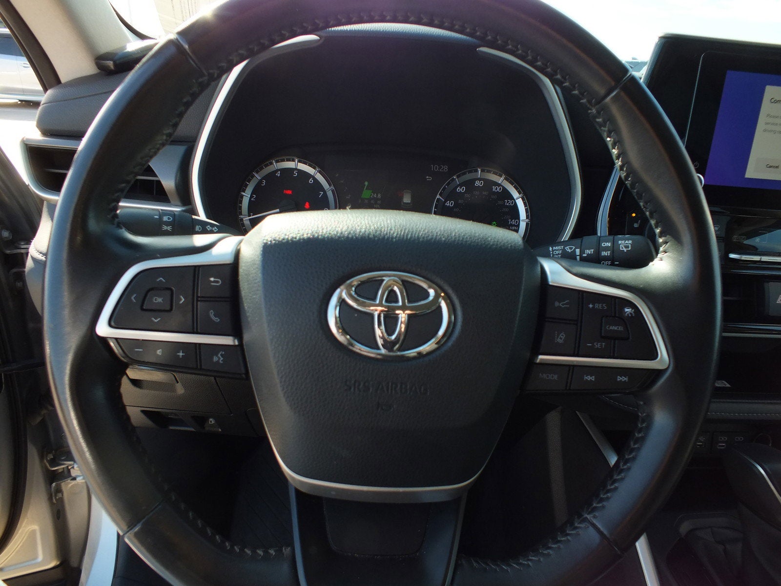 2024 Toyota Highlander XLE FWD *1-OWNER*