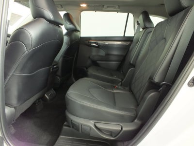 2024 Toyota Highlander Platinum *1-OWNER*