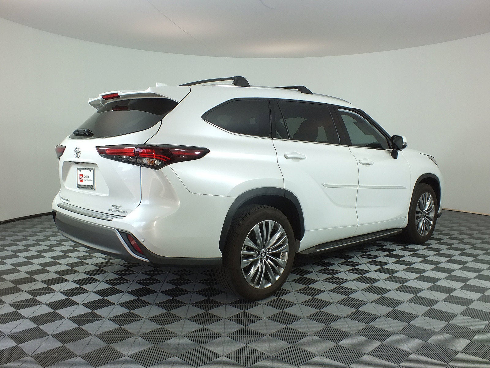 2024 Toyota Highlander Platinum *1-OWNER*