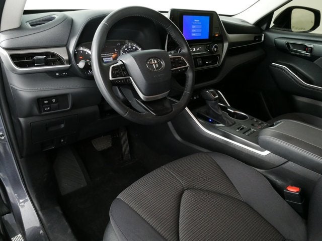 2024 Toyota Highlander LE AWD *CLEAN CARFAX*