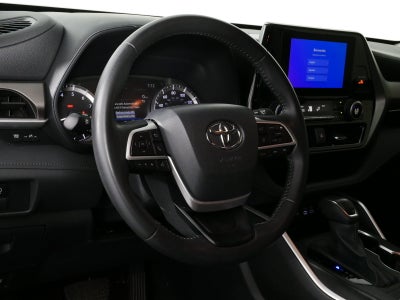 2024 Toyota Highlander LE AWD *CLEAN CARFAX*