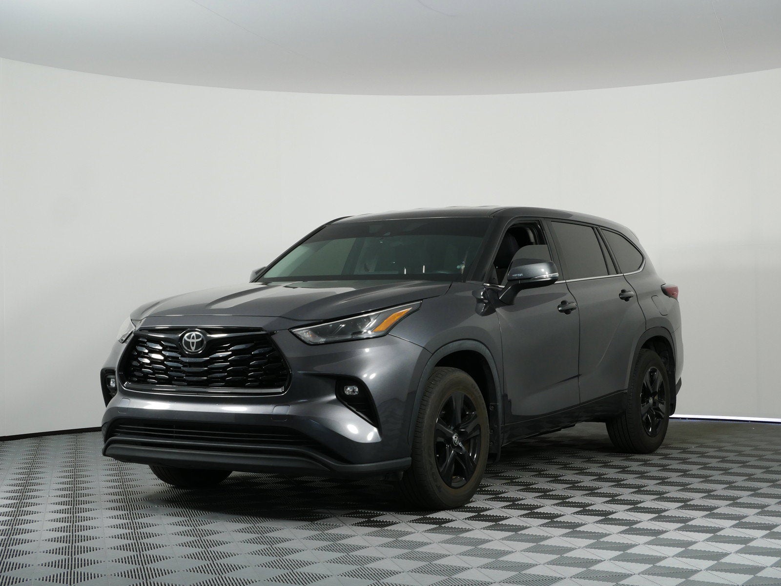 2024 Toyota Highlander LE AWD *CLEAN CARFAX*