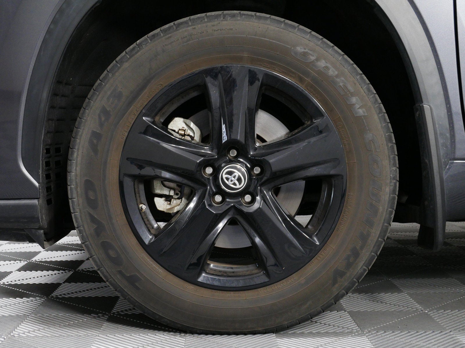 2024 Toyota Highlander LE AWD *CLEAN CARFAX*