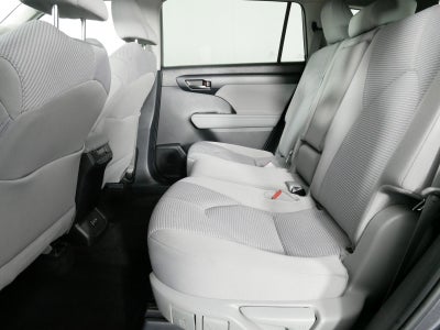 2025 Toyota Highlander LE AWD *CLEAN CARFAX, 1 OWNER!*