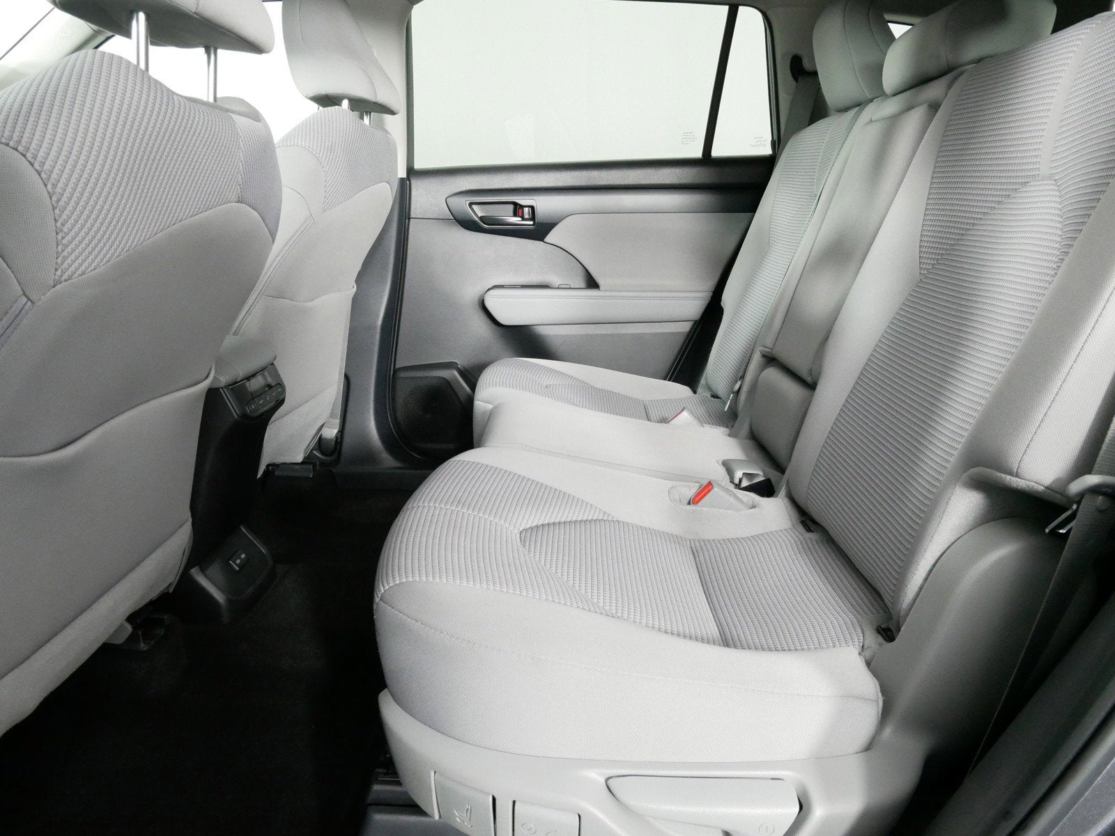 2025 Toyota Highlander LE AWD *CLEAN CARFAX, 1 OWNER!*