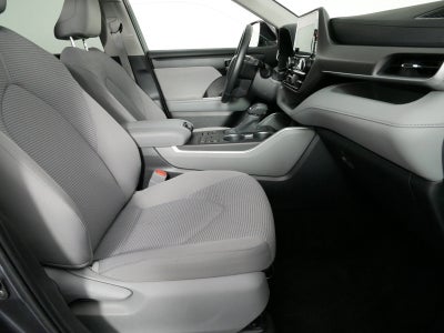 2025 Toyota Highlander LE AWD *CLEAN CARFAX, 1 OWNER!*